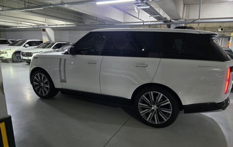 Land Rover Range Rover IV рестайлинг, 2023 год, 21 600 000 рублей, 5 фотография