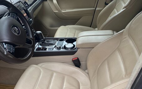 Volkswagen Touareg III, 2012 год, 2 450 000 рублей, 8 фотография