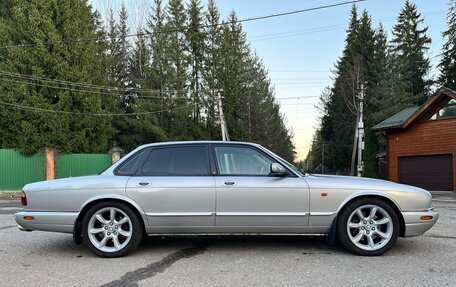 Jaguar XJR III (X350), 2000 год, 2 250 000 рублей, 6 фотография