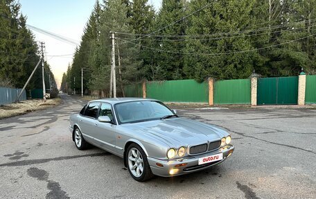 Jaguar XJR III (X350), 2000 год, 2 250 000 рублей, 10 фотография