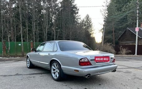 Jaguar XJR III (X350), 2000 год, 2 250 000 рублей, 3 фотография