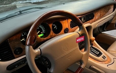 Jaguar XJR III (X350), 2000 год, 2 250 000 рублей, 27 фотография