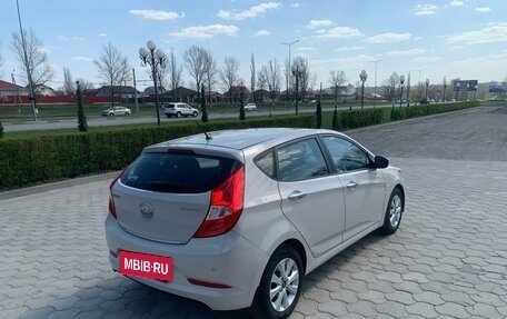 Hyundai Solaris II рестайлинг, 2014 год, 947 000 рублей, 3 фотография
