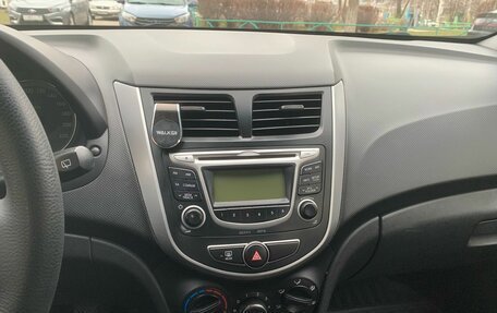 Hyundai Solaris II рестайлинг, 2014 год, 947 000 рублей, 13 фотография