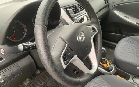 Hyundai Solaris II рестайлинг, 2014 год, 947 000 рублей, 19 фотография