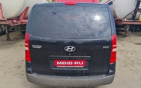 Hyundai H-1 II рестайлинг, 2008 год, 850 000 рублей, 4 фотография
