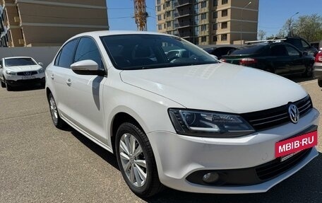 Volkswagen Jetta VI, 2014 год, 970 000 рублей, 2 фотография
