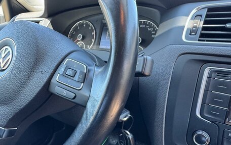 Volkswagen Jetta VI, 2014 год, 970 000 рублей, 15 фотография