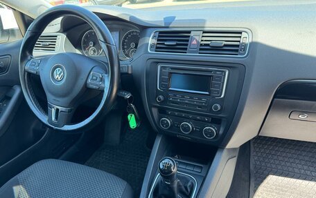 Volkswagen Jetta VI, 2014 год, 970 000 рублей, 14 фотография