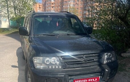 Mitsubishi Pajero III рестайлинг, 2000 год, 700 000 рублей, 1 фотография