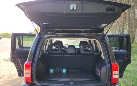 Jeep Liberty (Patriot), 2010 год, 830 000 рублей, 12 фотография