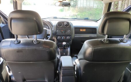 Jeep Liberty (Patriot), 2010 год, 830 000 рублей, 16 фотография