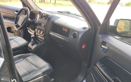 Jeep Liberty (Patriot), 2010 год, 830 000 рублей, 19 фотография