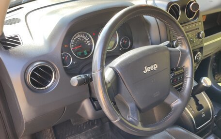 Jeep Liberty (Patriot), 2010 год, 830 000 рублей, 22 фотография