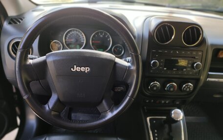 Jeep Liberty (Patriot), 2010 год, 830 000 рублей, 27 фотография