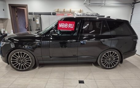 Land Rover Range Rover IV рестайлинг, 2018 год, 10 700 000 рублей, 2 фотография