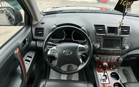 Toyota Highlander III, 2010 год, 2 349 000 рублей, 17 фотография
