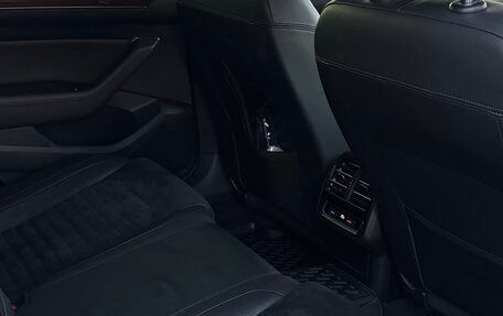Volkswagen Passat B8 рестайлинг, 2016 год, 2 280 000 рублей, 14 фотография