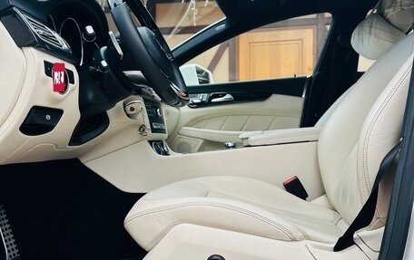 Mercedes-Benz CLS, 2016 год, 3 300 000 рублей, 15 фотография