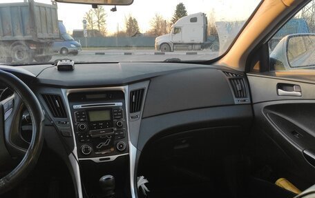 Hyundai Sonata VI, 2011 год, 1 240 000 рублей, 4 фотография