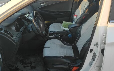 Hyundai Sonata VI, 2011 год, 1 240 000 рублей, 3 фотография
