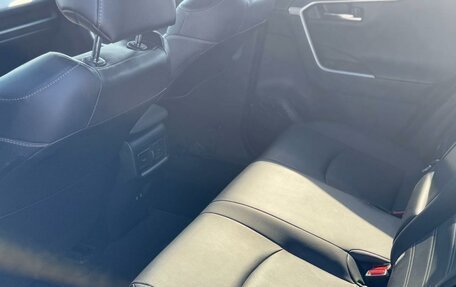 Toyota RAV4, 2022 год, 3 650 000 рублей, 9 фотография
