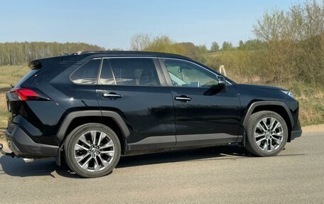 Toyota RAV4, 2022 год, 3 650 000 рублей, 12 фотография