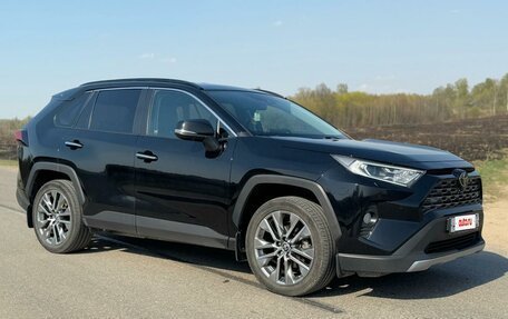 Toyota RAV4, 2022 год, 3 650 000 рублей, 21 фотография