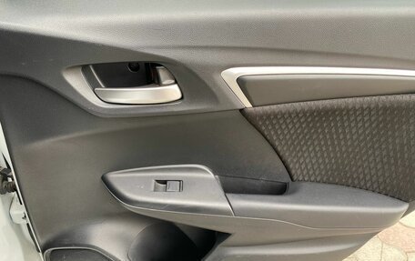 Honda Fit III, 2019 год, 1 219 000 рублей, 18 фотография