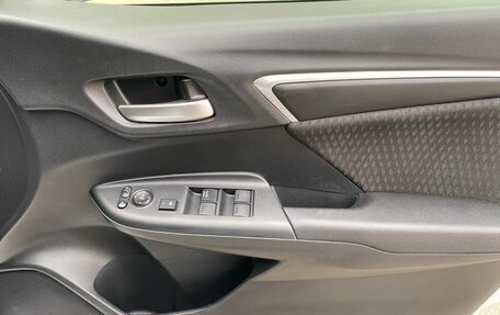 Honda Fit III, 2019 год, 1 219 000 рублей, 16 фотография