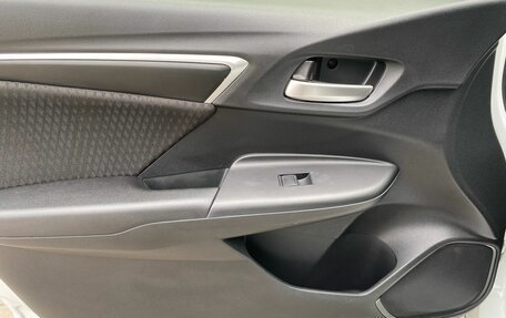 Honda Fit III, 2019 год, 1 219 000 рублей, 17 фотография