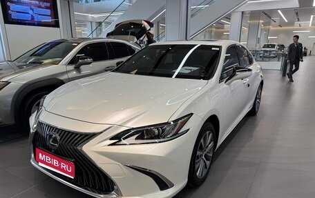 Lexus ES VII, 2021 год, 3 520 000 рублей, 1 фотография