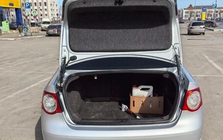 Volkswagen Jetta VI, 2006 год, 500 000 рублей, 14 фотография