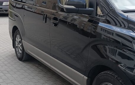 Hyundai H-1 II рестайлинг, 2019 год, 3 150 000 рублей, 11 фотография