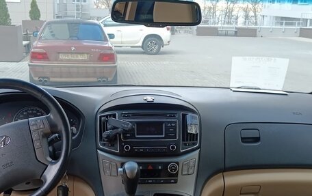 Hyundai H-1 II рестайлинг, 2019 год, 3 150 000 рублей, 16 фотография