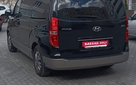 Hyundai H-1 II рестайлинг, 2019 год, 3 150 000 рублей, 8 фотография