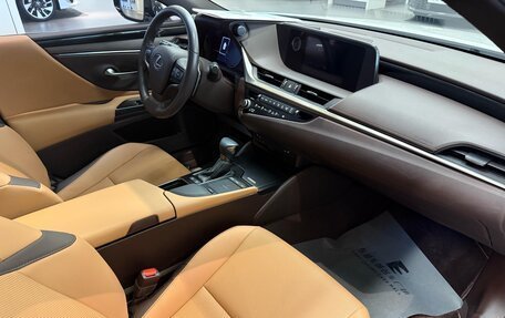 Lexus ES VII, 2021 год, 3 520 000 рублей, 17 фотография
