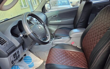 Toyota Hilux VII, 2011 год, 2 000 000 рублей, 4 фотография