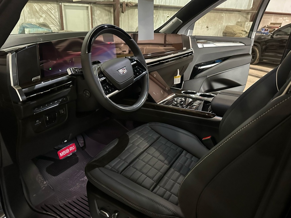Cadillac Escalade V, 2025 год, 24 500 000 рублей, 7 фотография