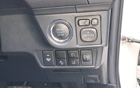 Toyota Corolla, 2019 год, 1 700 000 рублей, 11 фотография