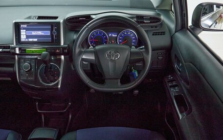 Toyota Wish II, 2013 год, 1 595 000 рублей, 15 фотография