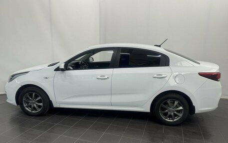KIA Rio IV, 2018 год, 1 050 000 рублей, 2 фотография