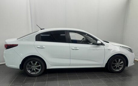 KIA Rio IV, 2018 год, 1 050 000 рублей, 6 фотография