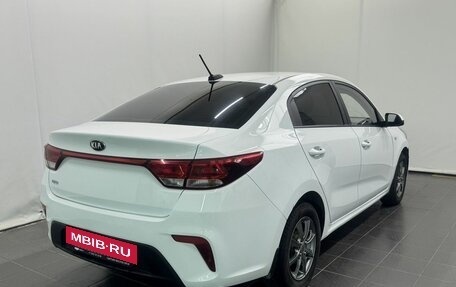 KIA Rio IV, 2018 год, 1 050 000 рублей, 5 фотография