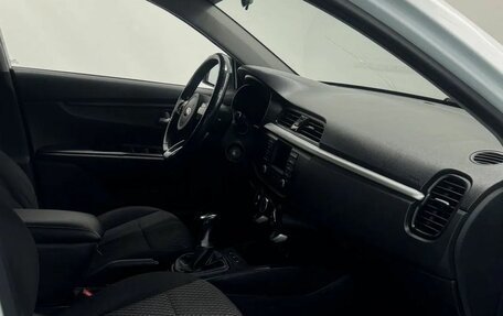 KIA Rio IV, 2018 год, 1 050 000 рублей, 11 фотография