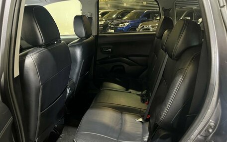 Mitsubishi Outlander III рестайлинг 3, 2007 год, 1 150 000 рублей, 15 фотография