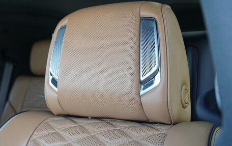 Cadillac Escalade V, 2021 год, 14 000 000 рублей, 15 фотография