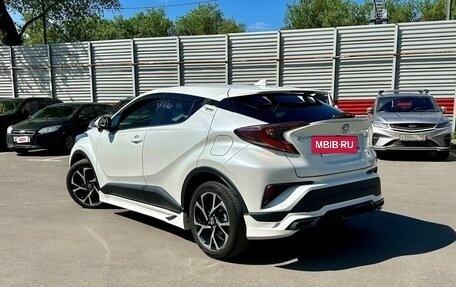 Toyota C-HR I рестайлинг, 2017 год, 1 899 000 рублей, 5 фотография