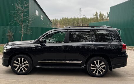 Toyota Land Cruiser 200, 2019 год, 11 000 000 рублей, 4 фотография