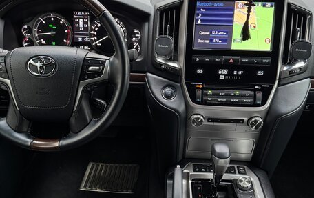 Toyota Land Cruiser 200, 2019 год, 11 000 000 рублей, 11 фотография